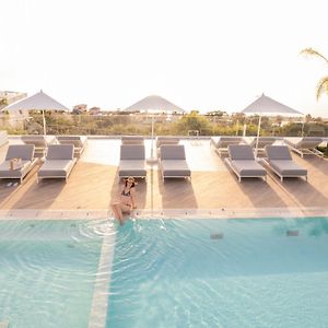 Midenza Suites&Residence